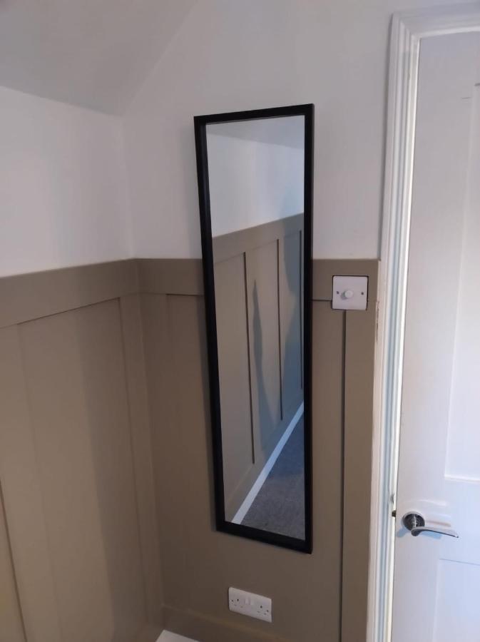 Stylish 2 Bedroom Cottage, Close To Town Centre Вётинг Экстерьер фото